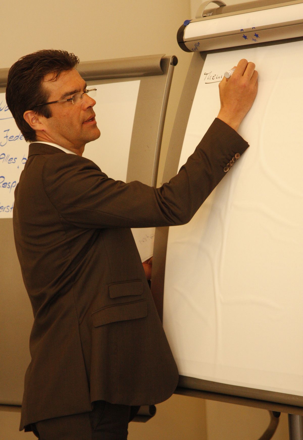 Moderator bei einer Veranstaltung