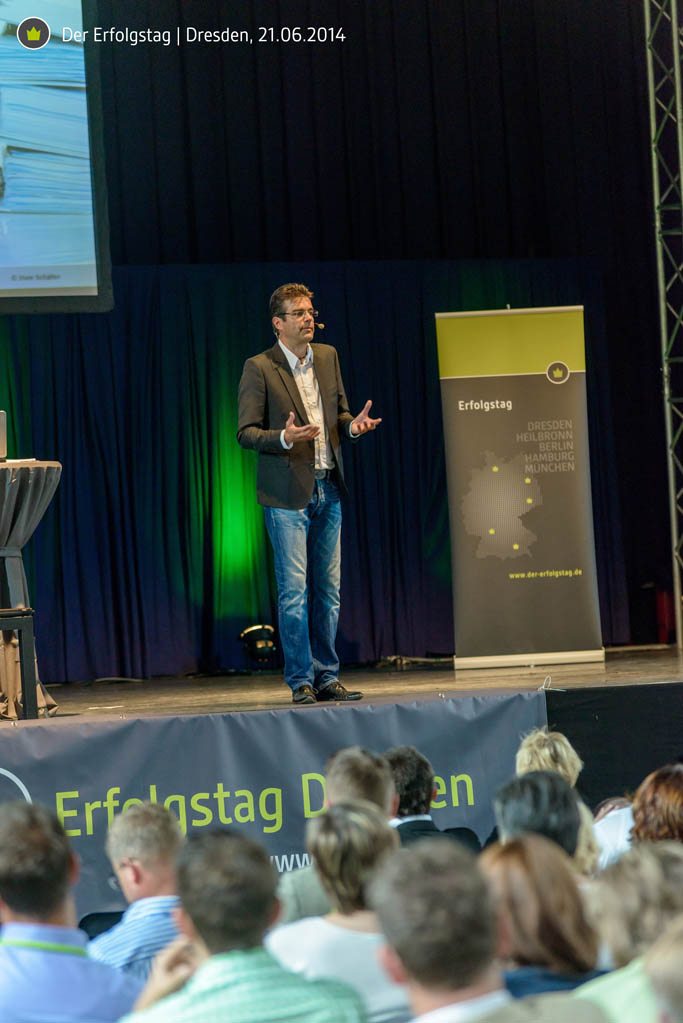 Referent beim Unternehmensvortrag
